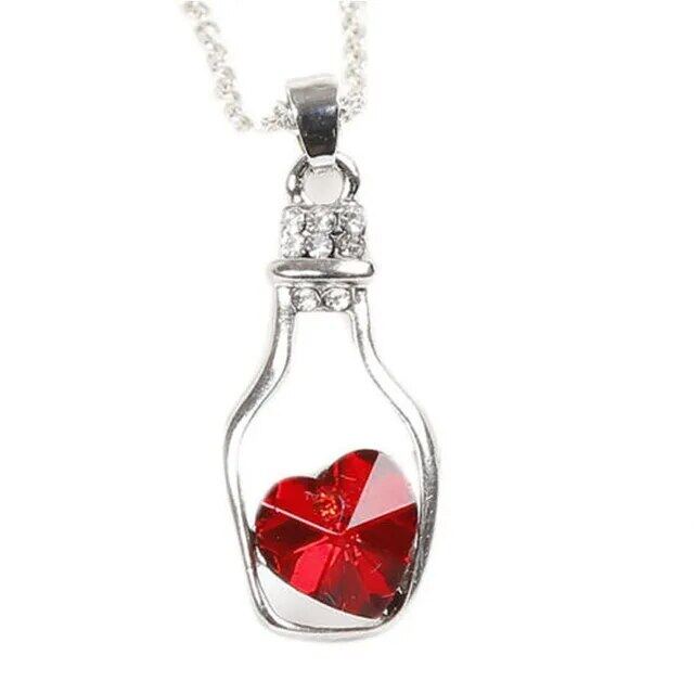 Women's pendant necklace